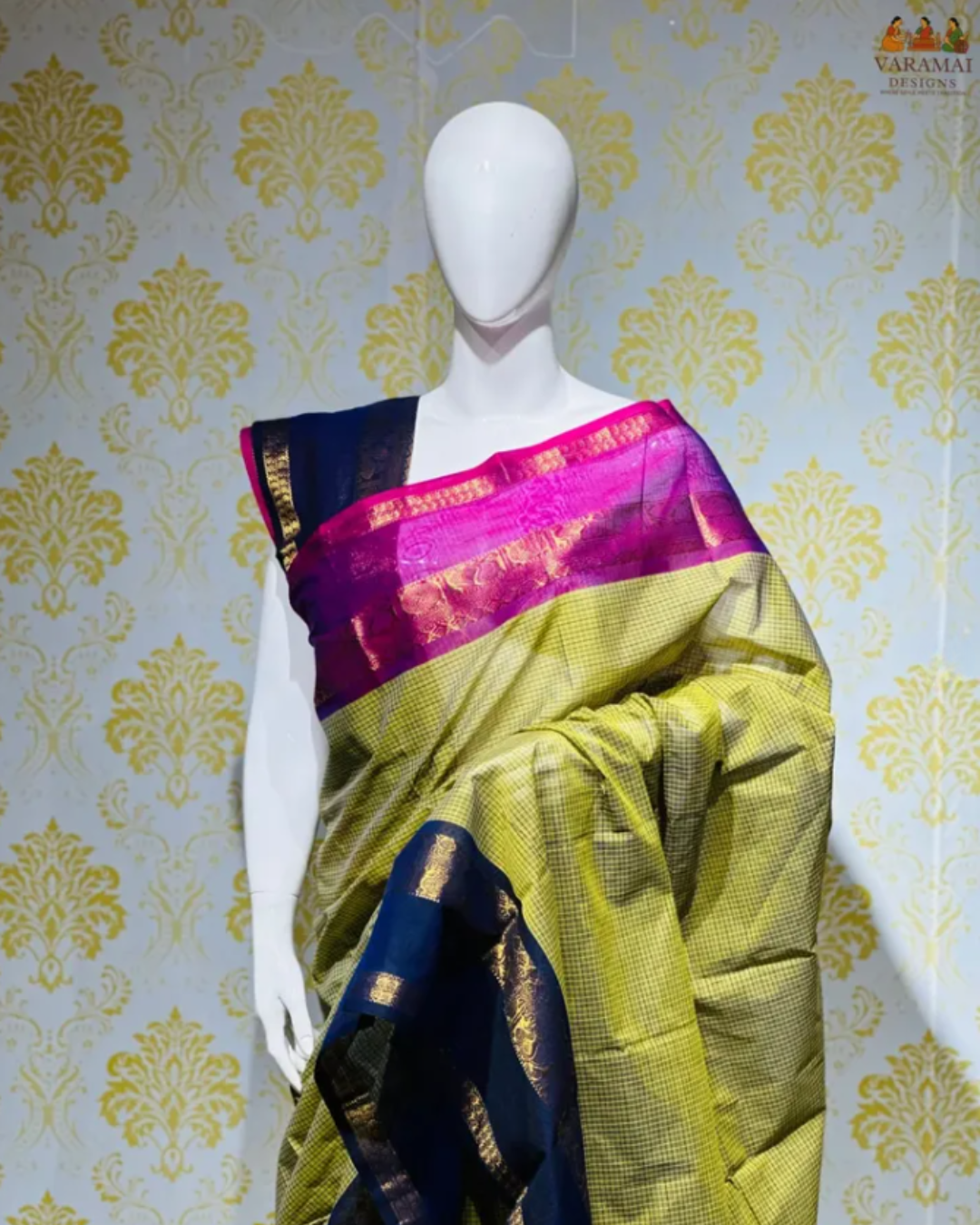 Lime green body with a stunning pink